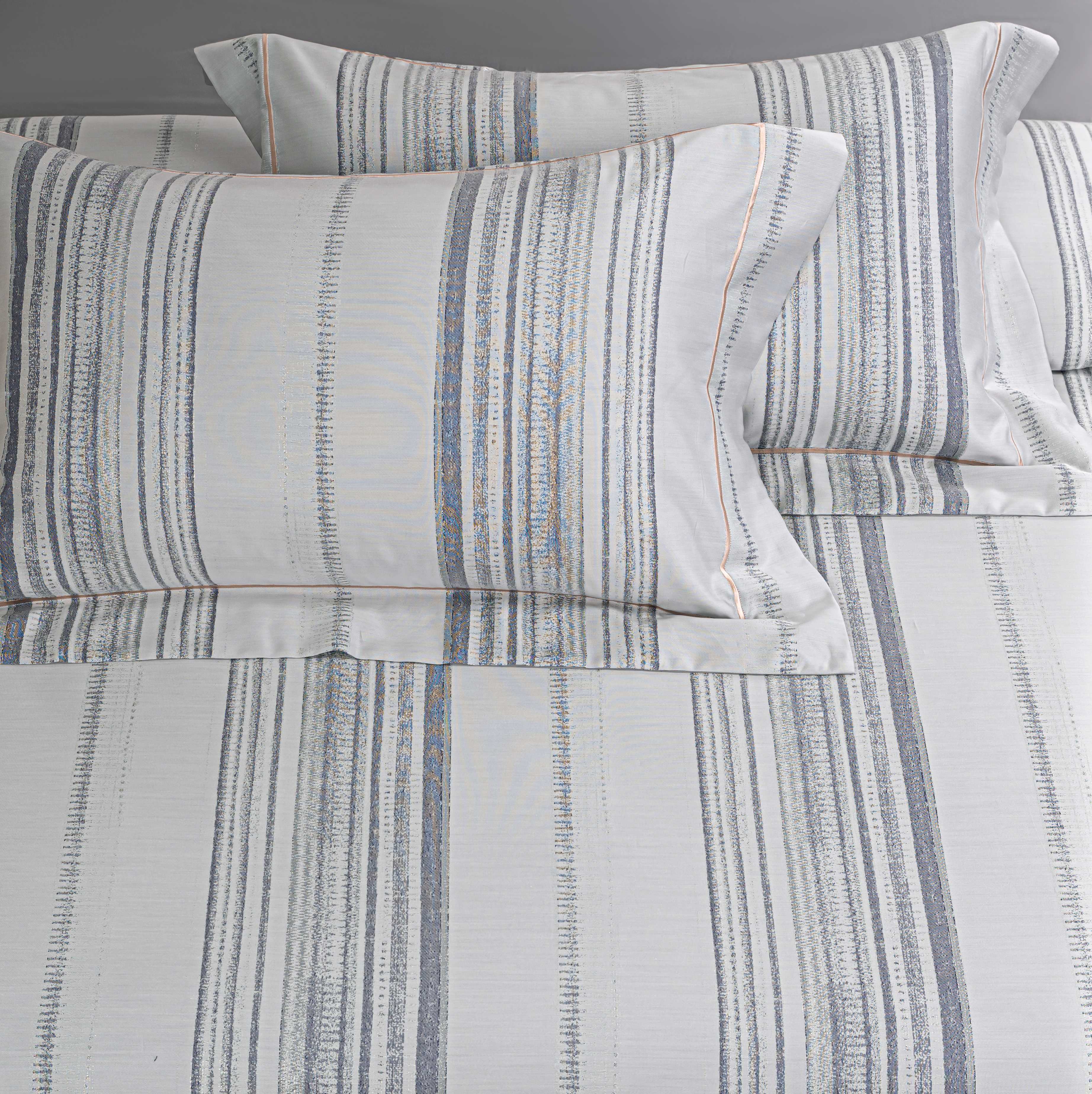 Hotel Grand Pima Cotton & Silk Jacquard Four-Piece Bedding Set
