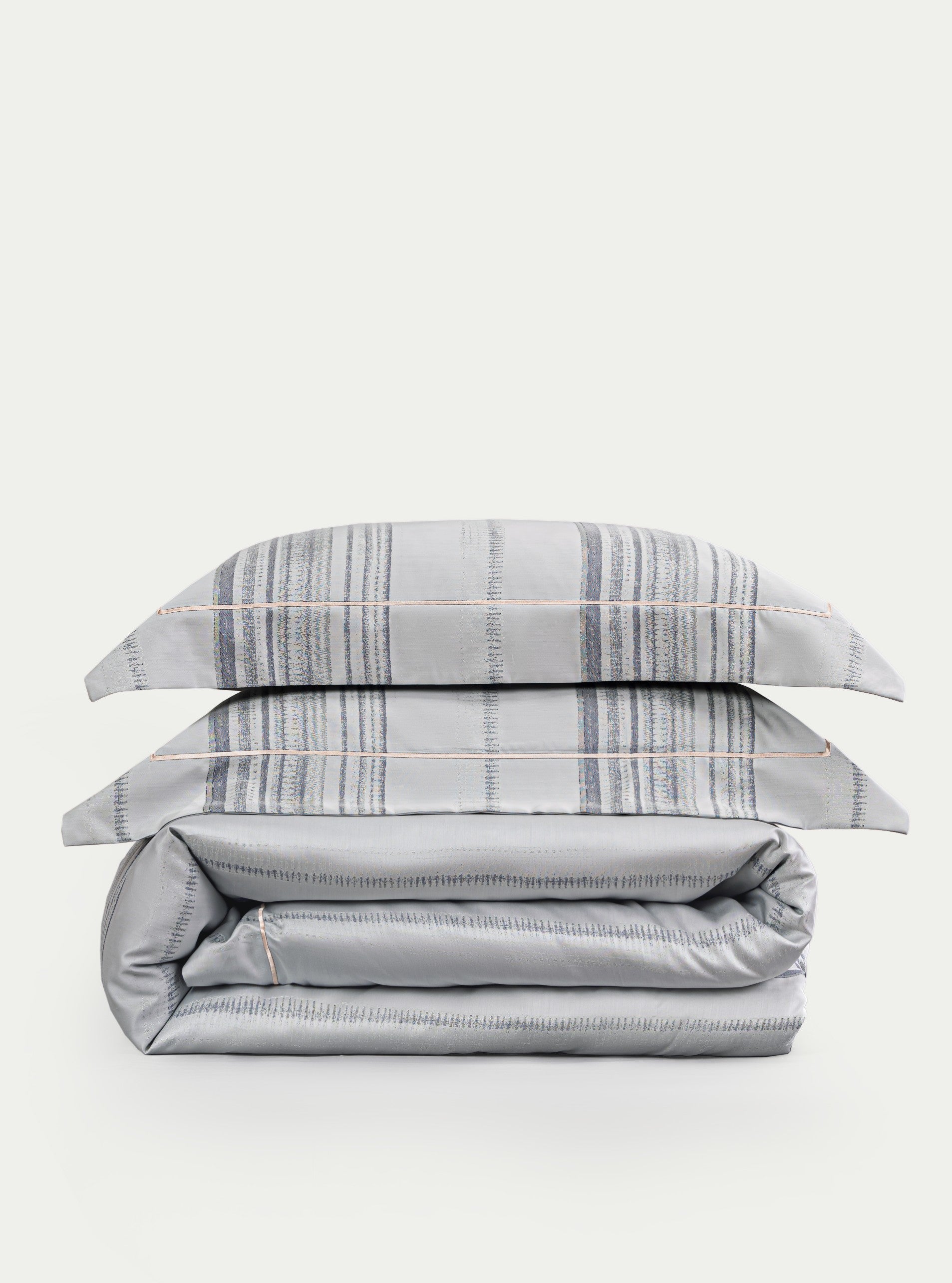 Hotel Grand Pima Cotton & Silk Jacquard Four-Piece Bedding Set