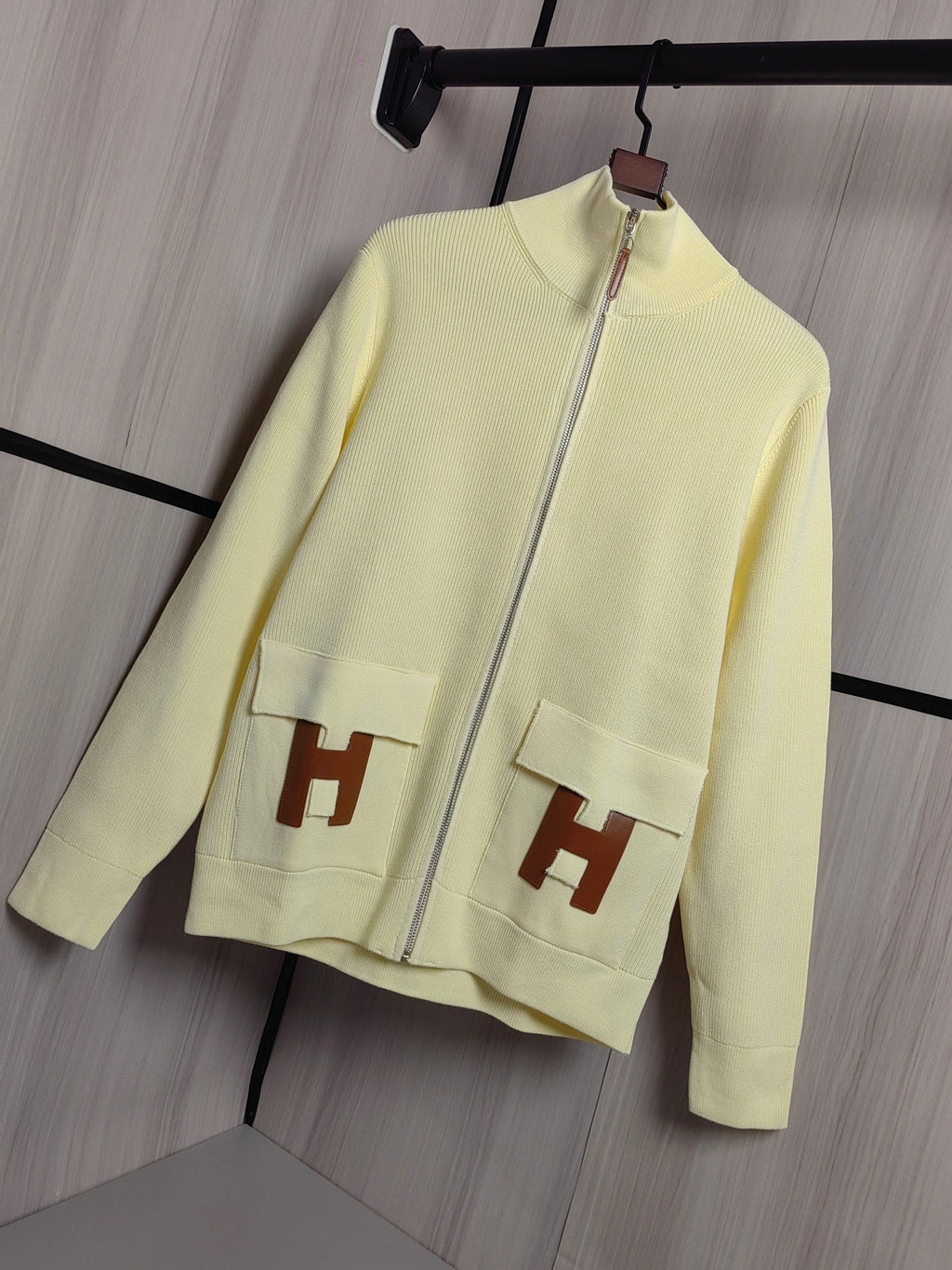 Hermès Unisex Wool-Blend Knit Cardigan – Autumn/Winter