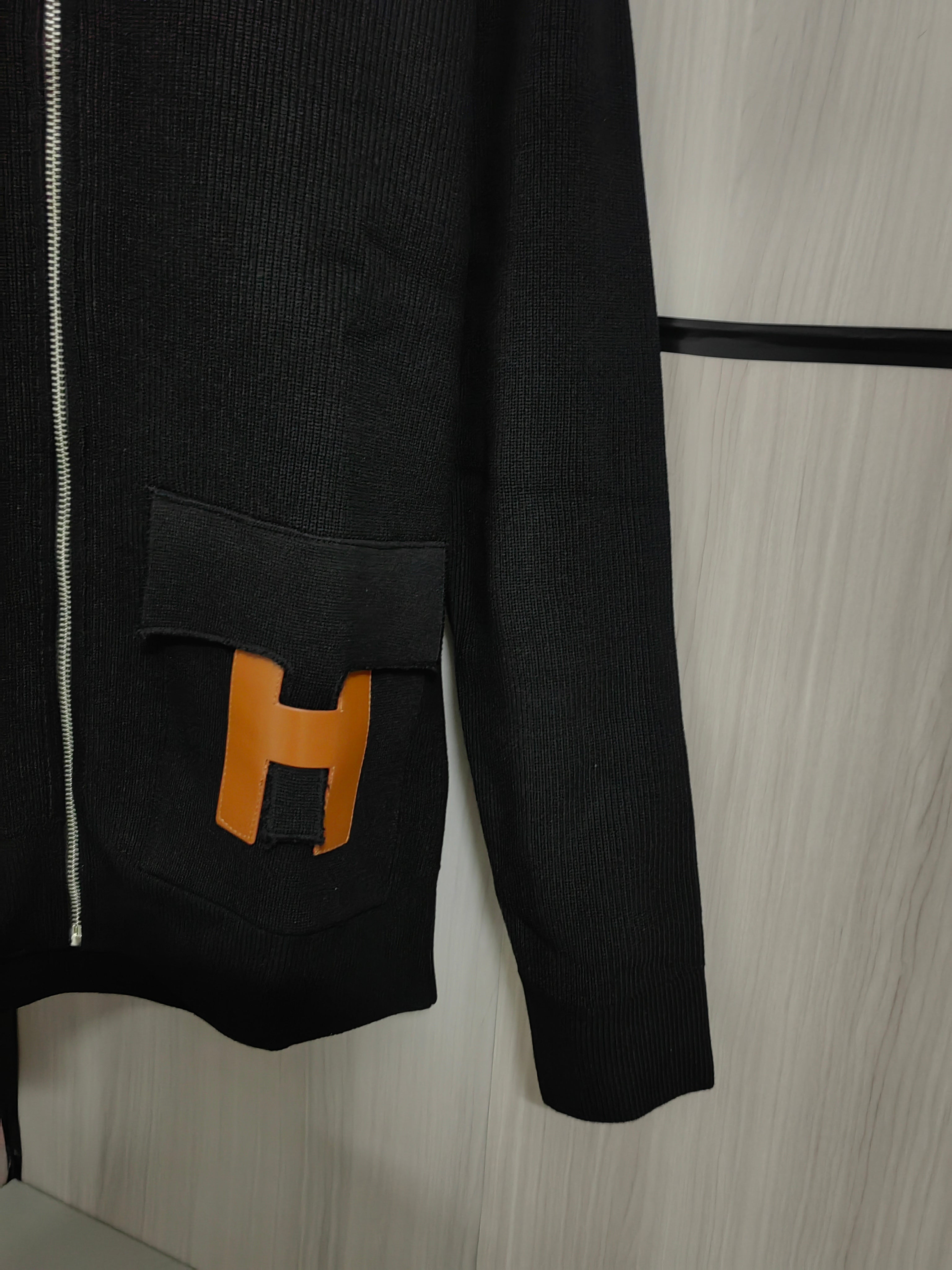 Hermès Unisex Wool-Blend Knit Cardigan – Autumn/Winter
