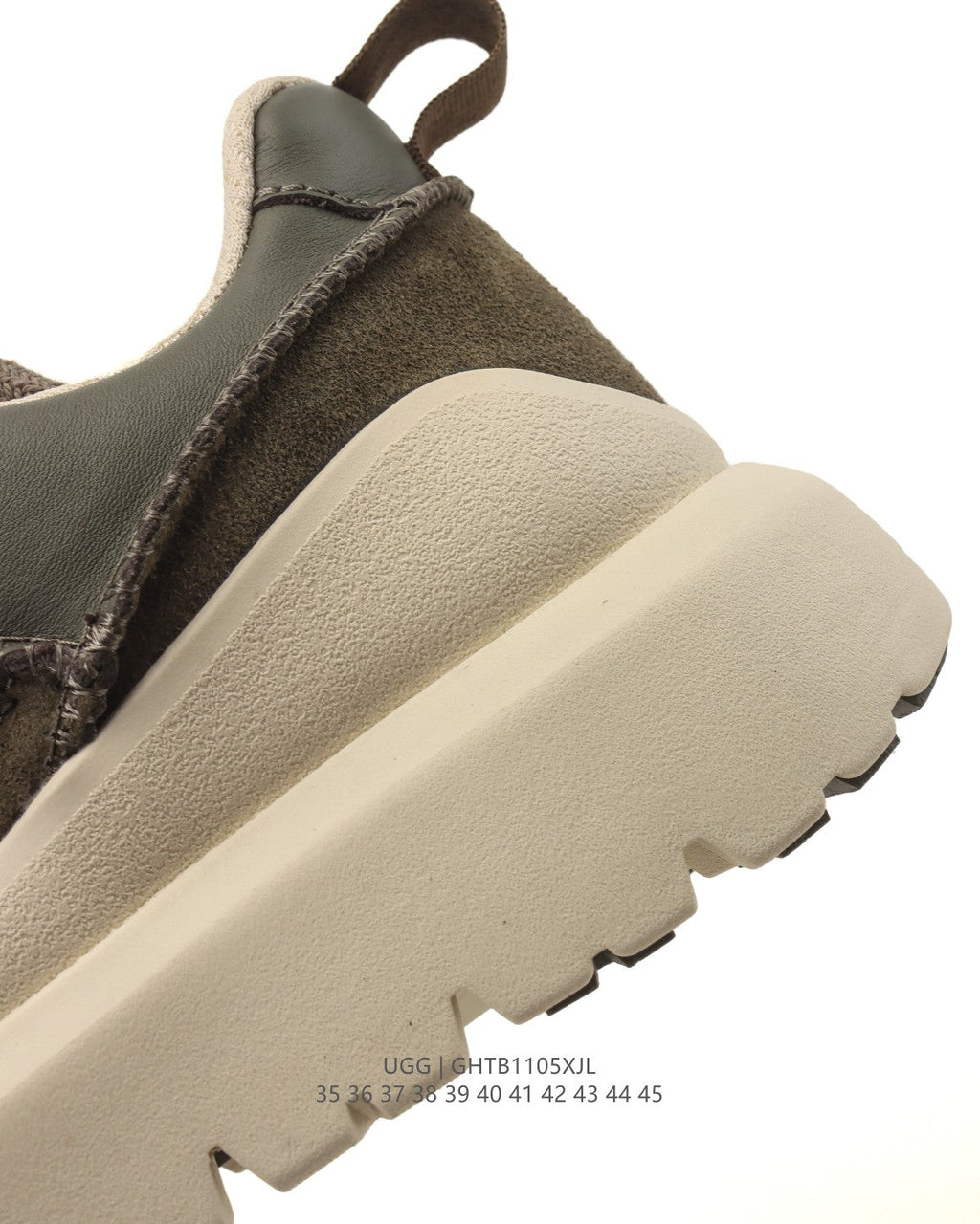 UGG Retro Low-Top Ankle Boots