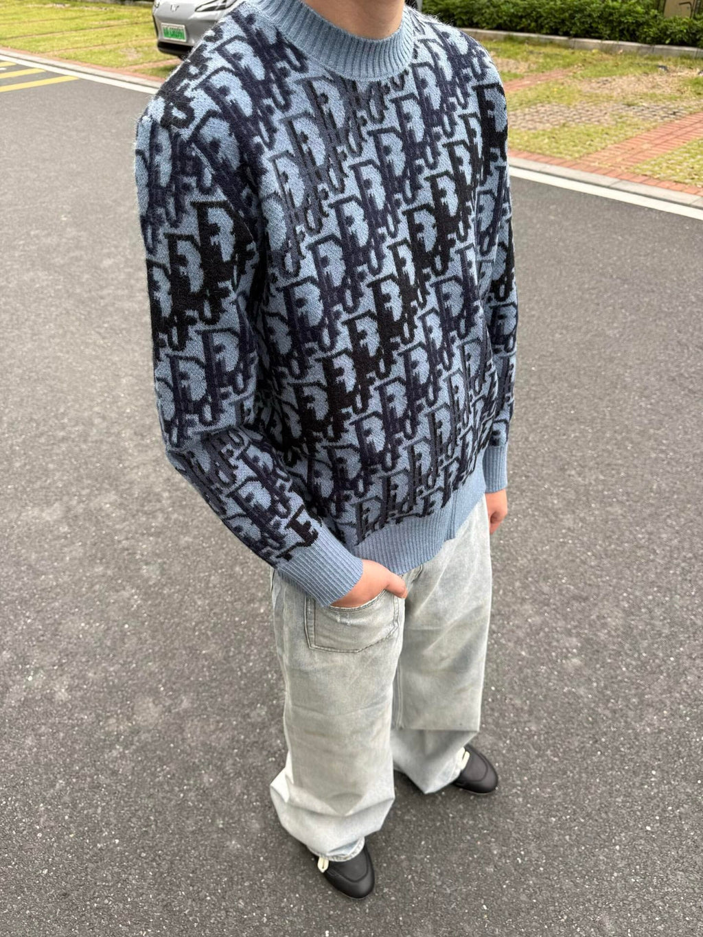 Dior Oblique Jacquard Wool Crewneck Sweater – 2026SS