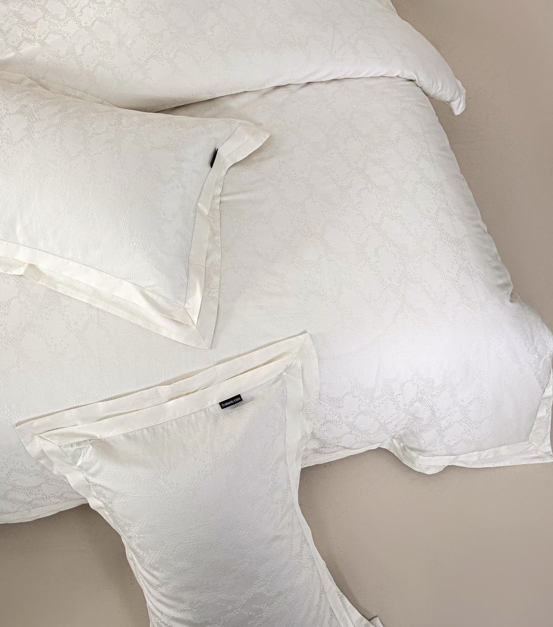 Armani Casa 3D Python Jacquard Four-Piece Bedding Set – SS25