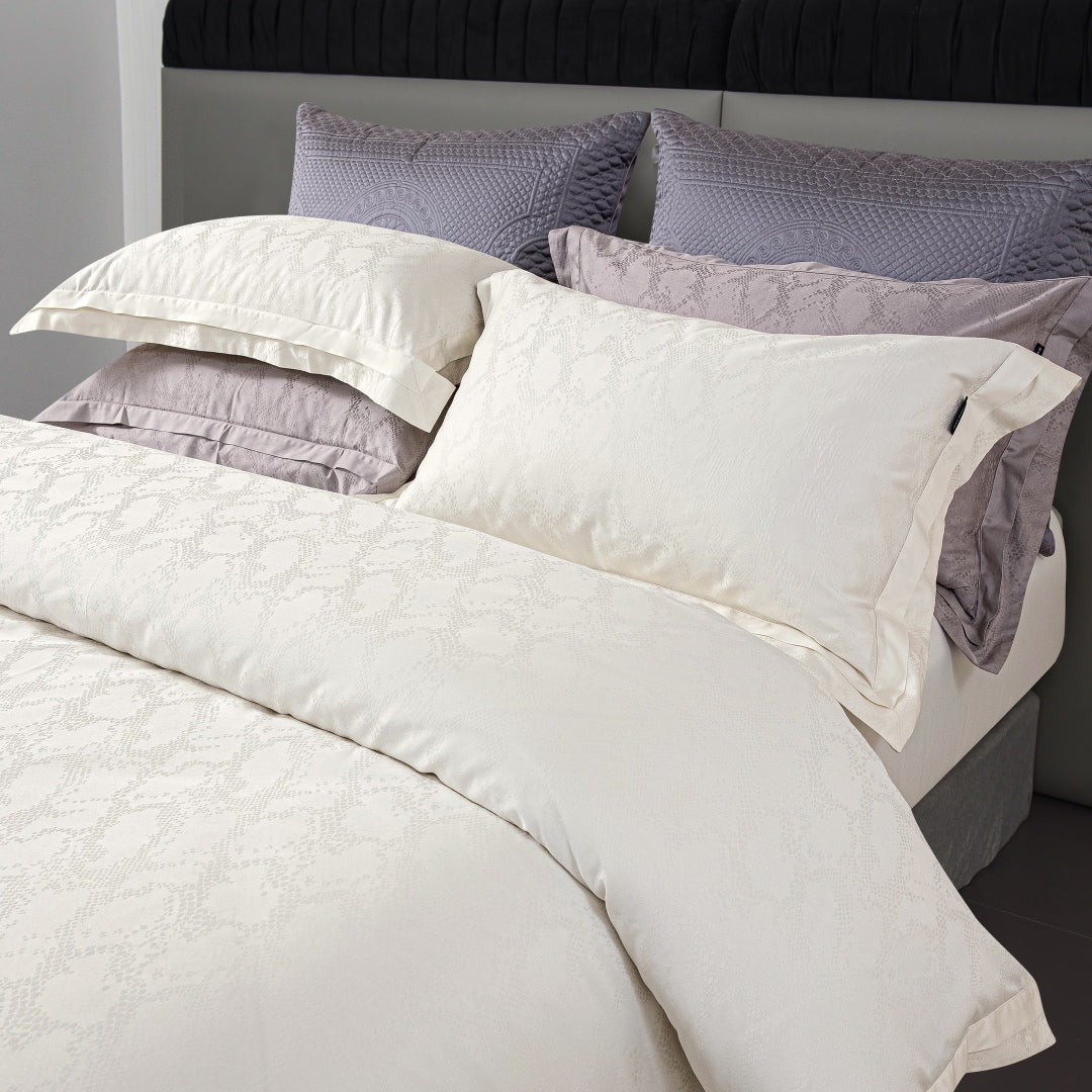 Armani Casa 3D Python Jacquard Four-Piece Bedding Set – SS25