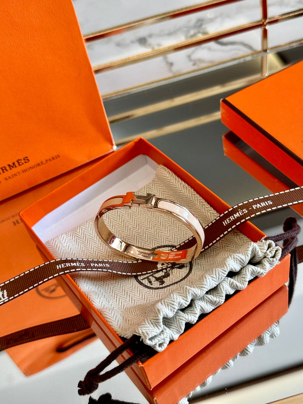 Hermès H-Letter Oval Series Bracelet