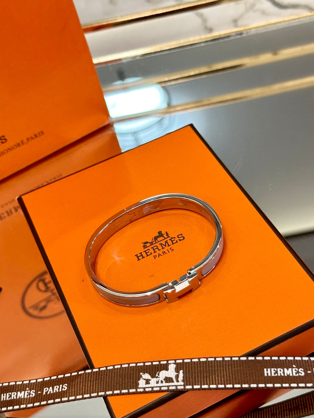 Hermès H-Letter Oval Series Bracelet
