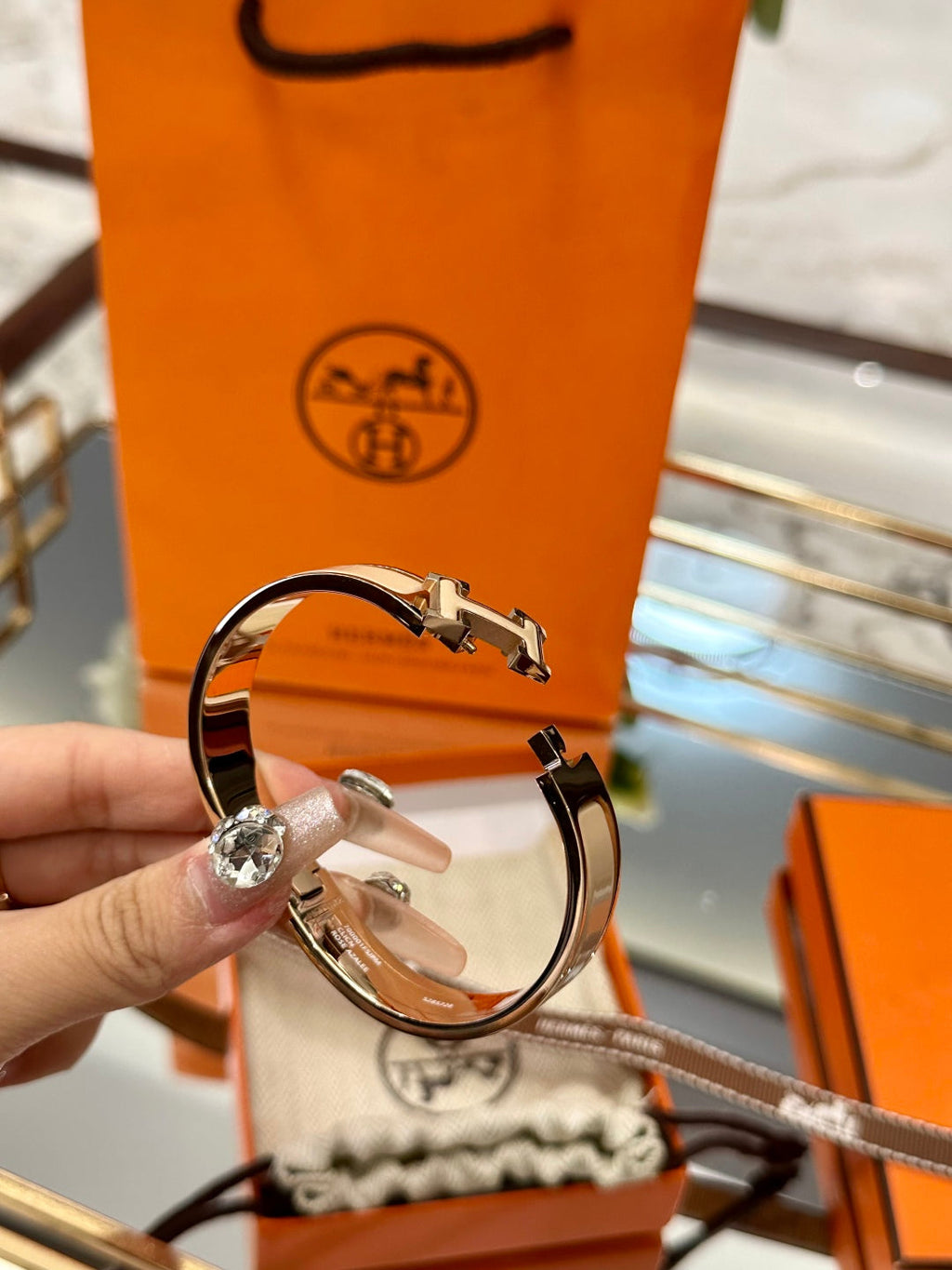 Hermès H-Letter Oval Enamel Bracelet