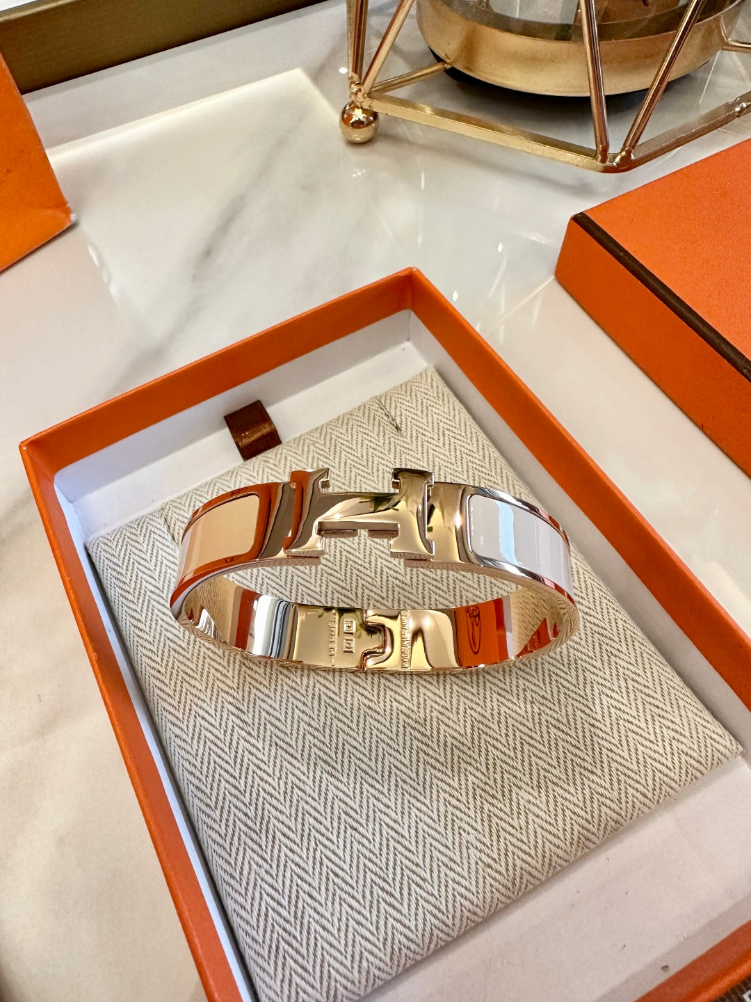 Hermès H-Letter Oval Enamel Bracelet