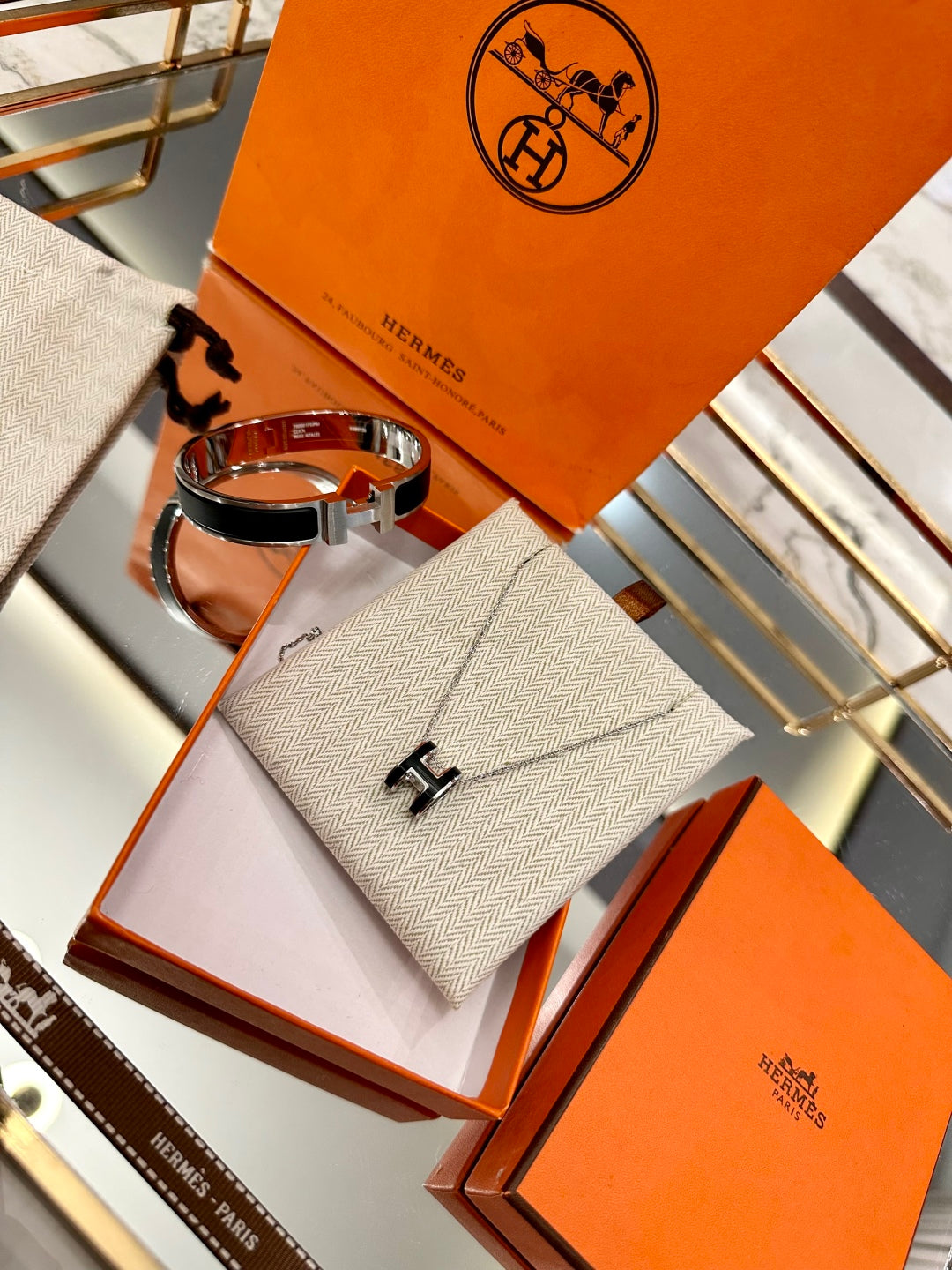 Hermès Oval Enamel 18K Gold Plated Jewelry Set