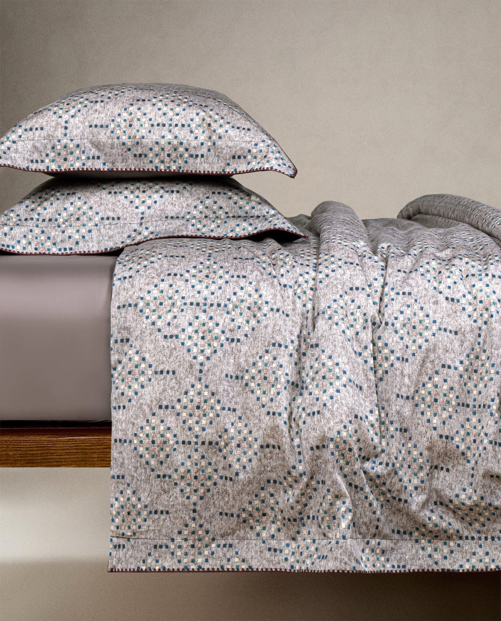 Bottega Veneta Home Collection Lava Woven Bedding Set