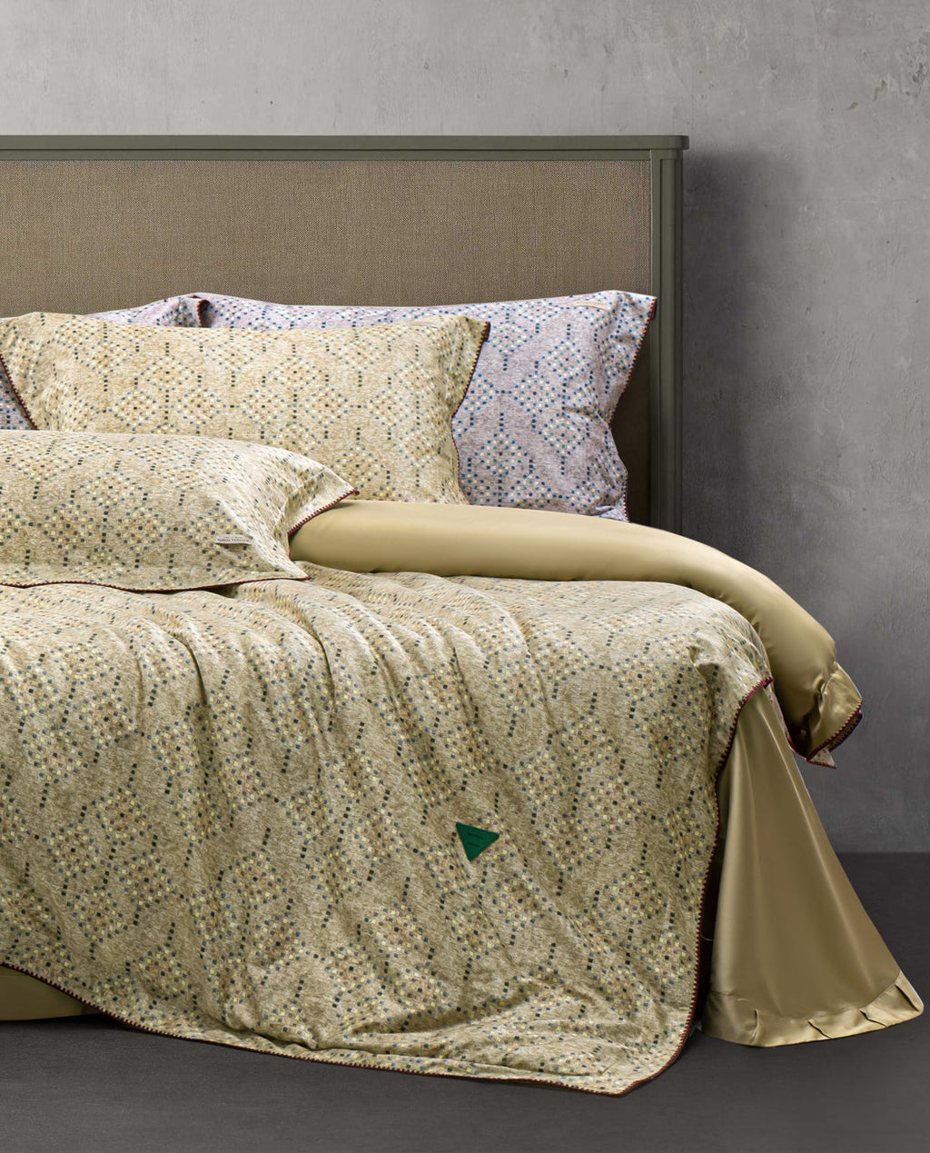 Bottega Veneta Home Collection Lava Woven Bed Set – Limited Edition