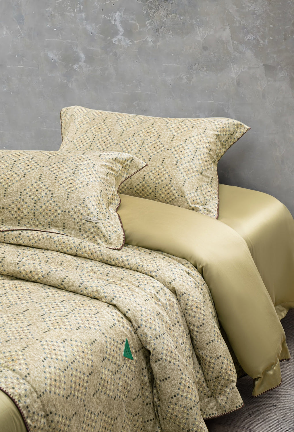 Bottega Veneta Home Collection Lava Woven Bed Set – Limited Edition