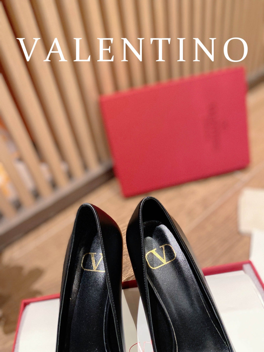 Valentino VLogo Signature Crystal Pumps – 2022 Collection