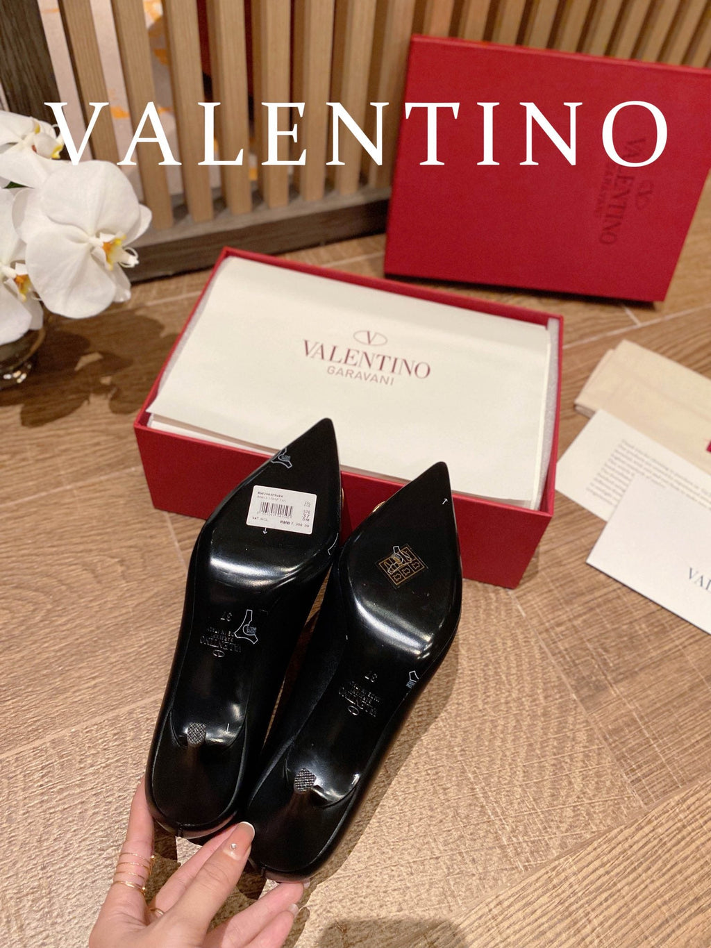 Valentino VLogo Signature Crystal Pumps – 2022 Collection