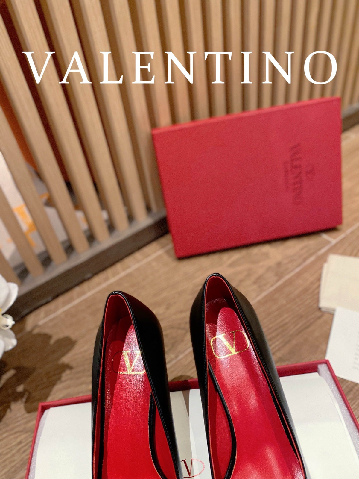 Valentino VLogo Signature Crystal Pumps – 2022 Collection