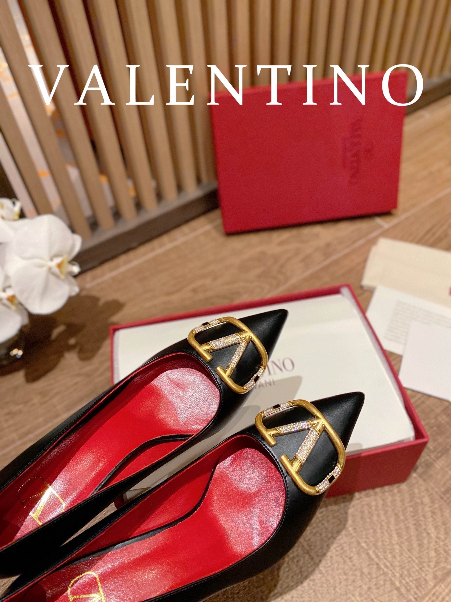 Valentino VLogo Signature Crystal Pumps – 2022 Collection