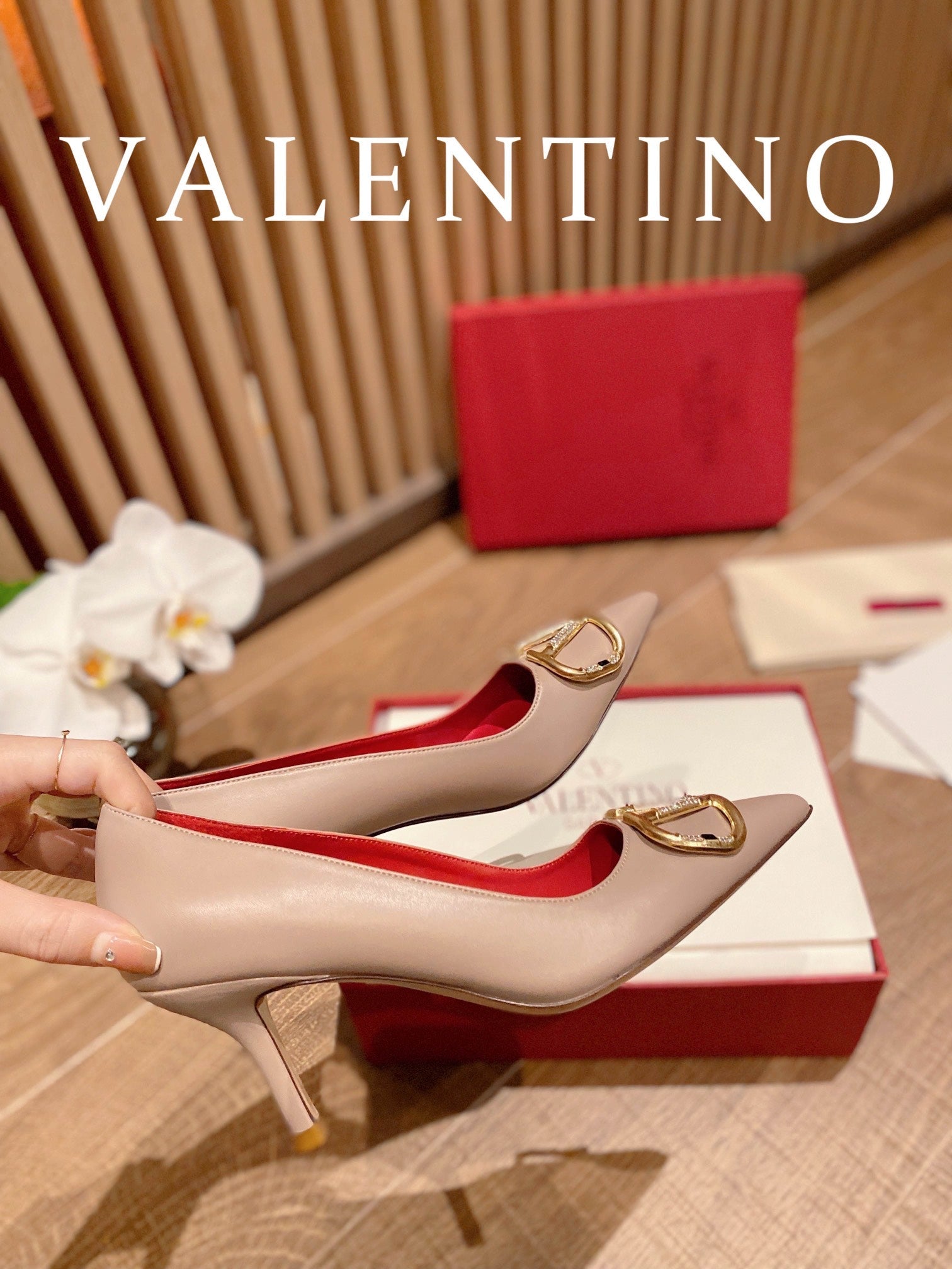Valentino VLogo Signature Crystal Pumps – 2022 Collection