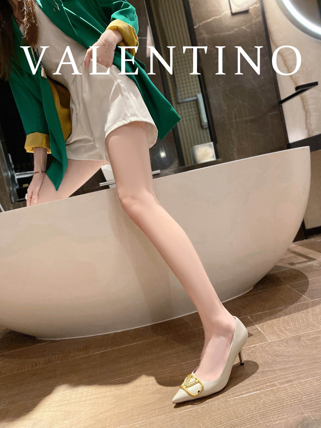 Valentino VLogo Signature Crystal Pumps – 2022 Collection