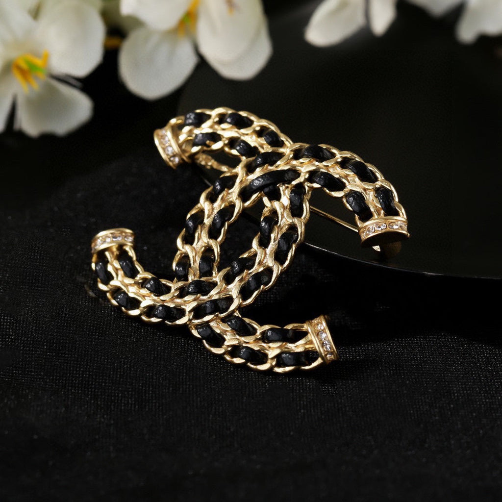 Chanel Leather Chain Double C Brooch – Autumn/Winter Collection