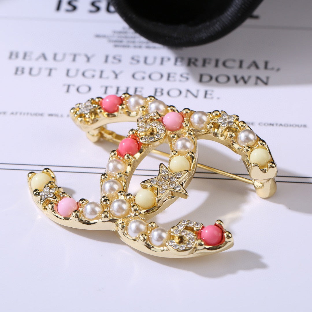 Chanel No. 5 Pearl Diamond Double C Brooch – Autumn/Winter Collection
