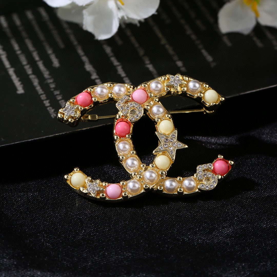 Chanel No. 5 Pearl Diamond Double C Brooch – Autumn/Winter Collection