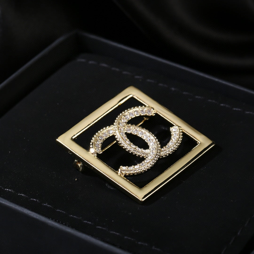 Chanel Diamond Double C Brooch – Autumn/Winter Collection