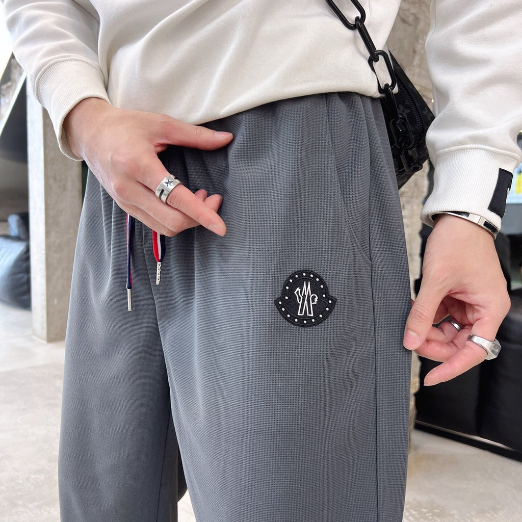 Moncler Logo Embroidered Sweatpants – 2023 Spring/Summer Collection