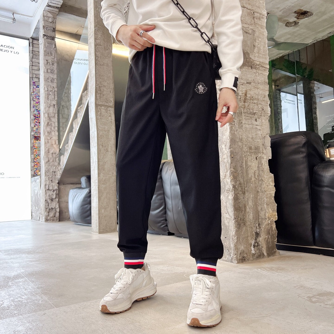 Moncler Logo Embroidered Sweatpants – 2023 Spring/Summer Collection
