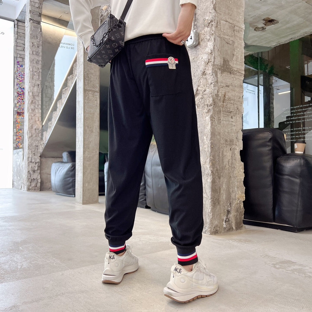 Moncler Logo Embroidered Sweatpants – 2023 Spring/Summer Collection