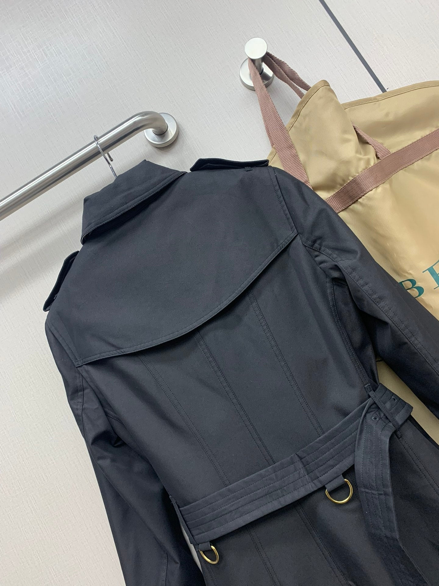 Burberry Sandringham Women's Trench Coat