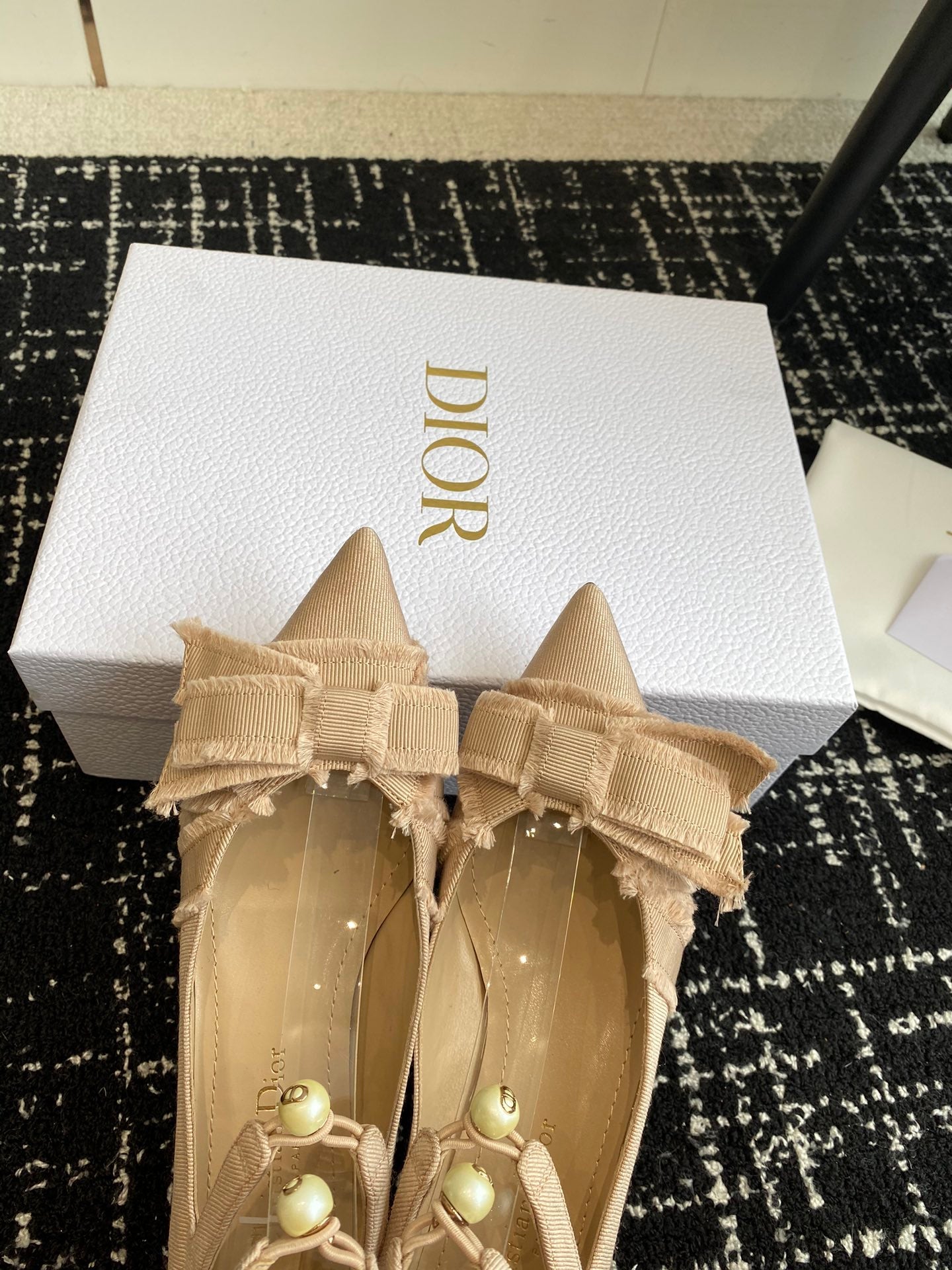Dior J'Adior Jolie Pearl Pointed-Toe Pumps – 2024SS