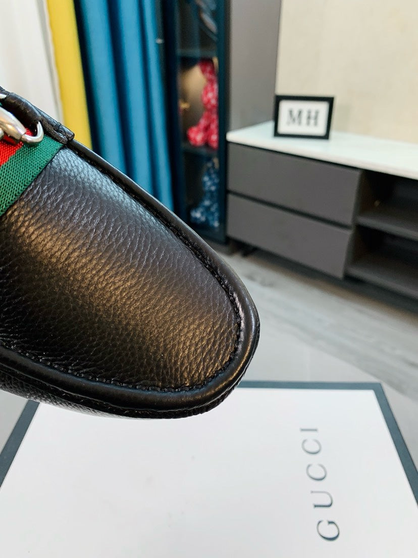 Gucci Men's Embossed Leather Driving Shoes