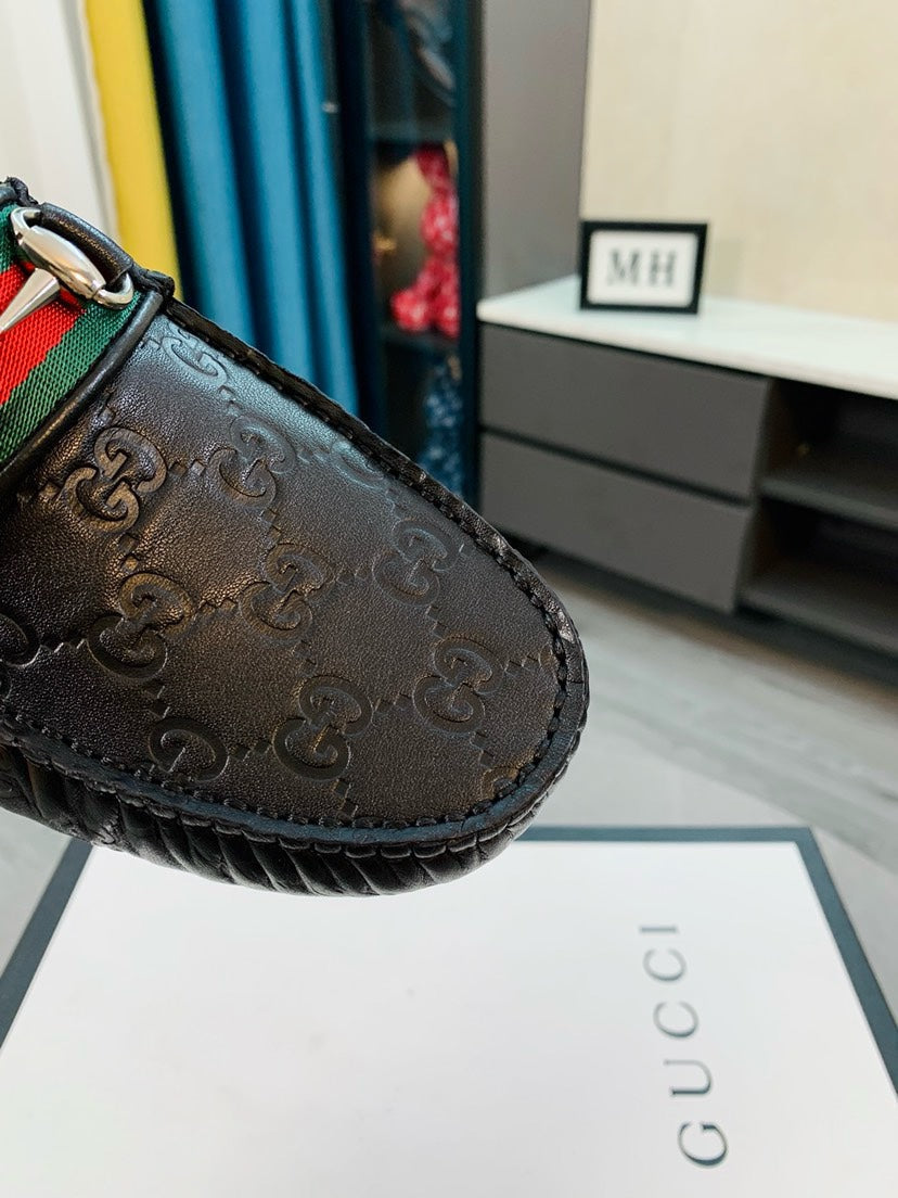 Gucci Men's Embossed Leather Driving Shoes