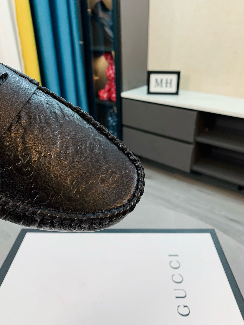 Gucci Men's Embossed Leather Driving Shoes