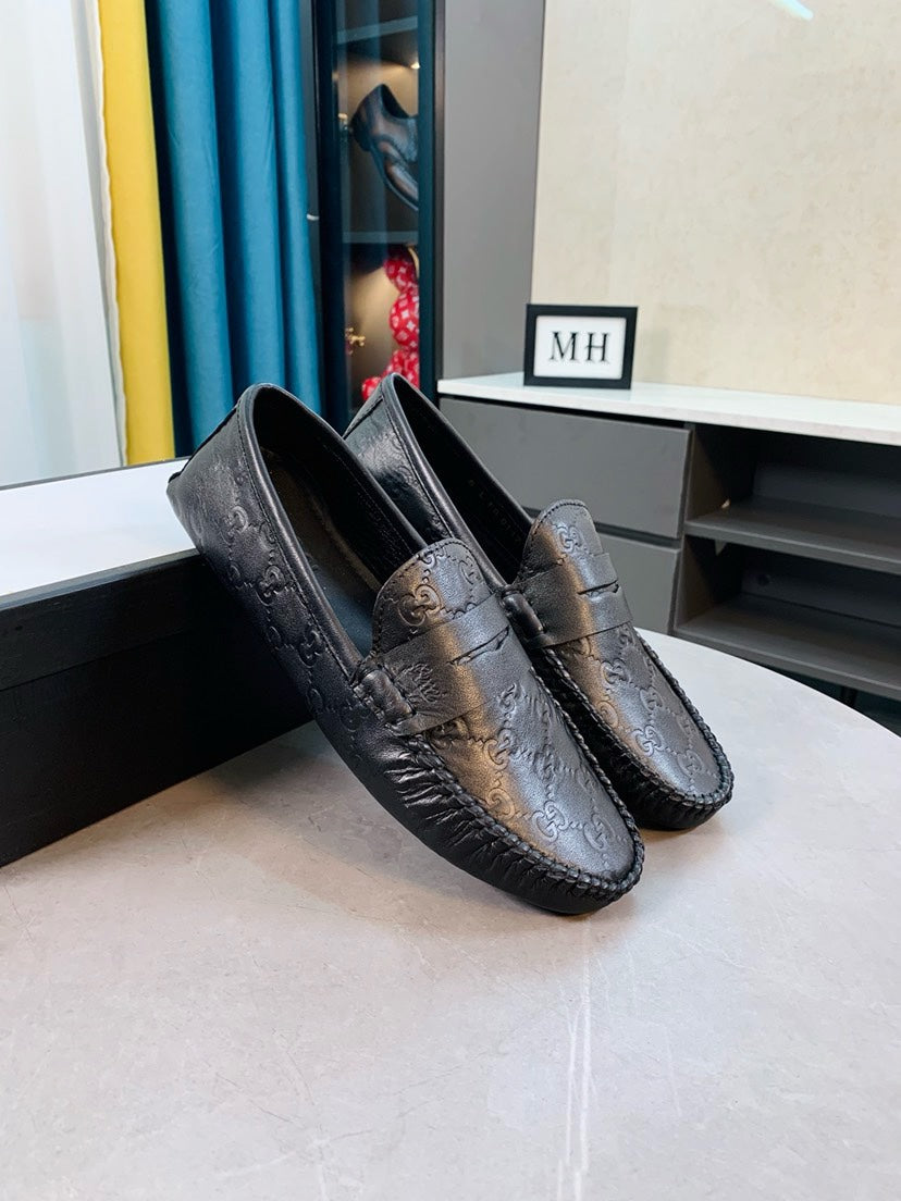 Gucci Men's Embossed Leather Driving Shoes