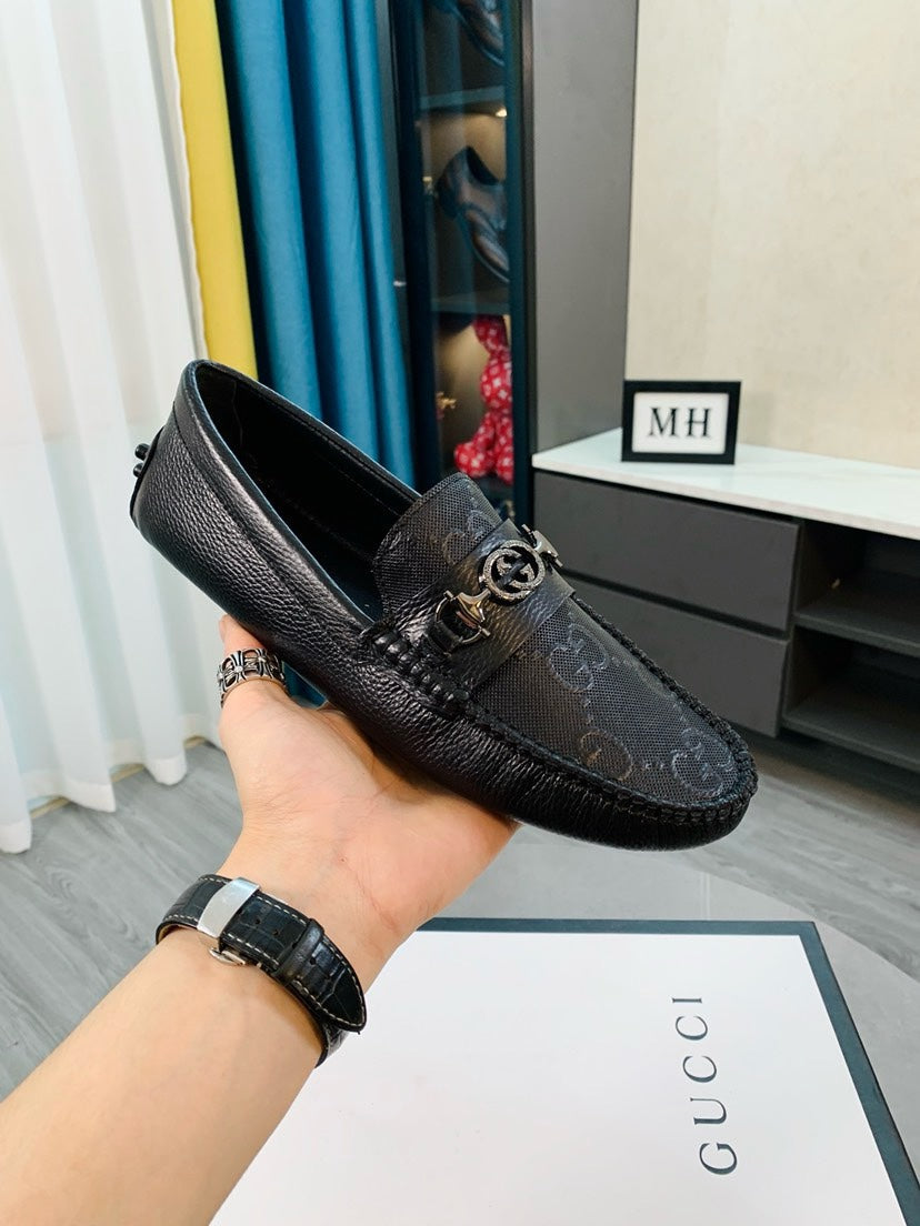 Gucci Men's Embossed Leather Driving Shoes