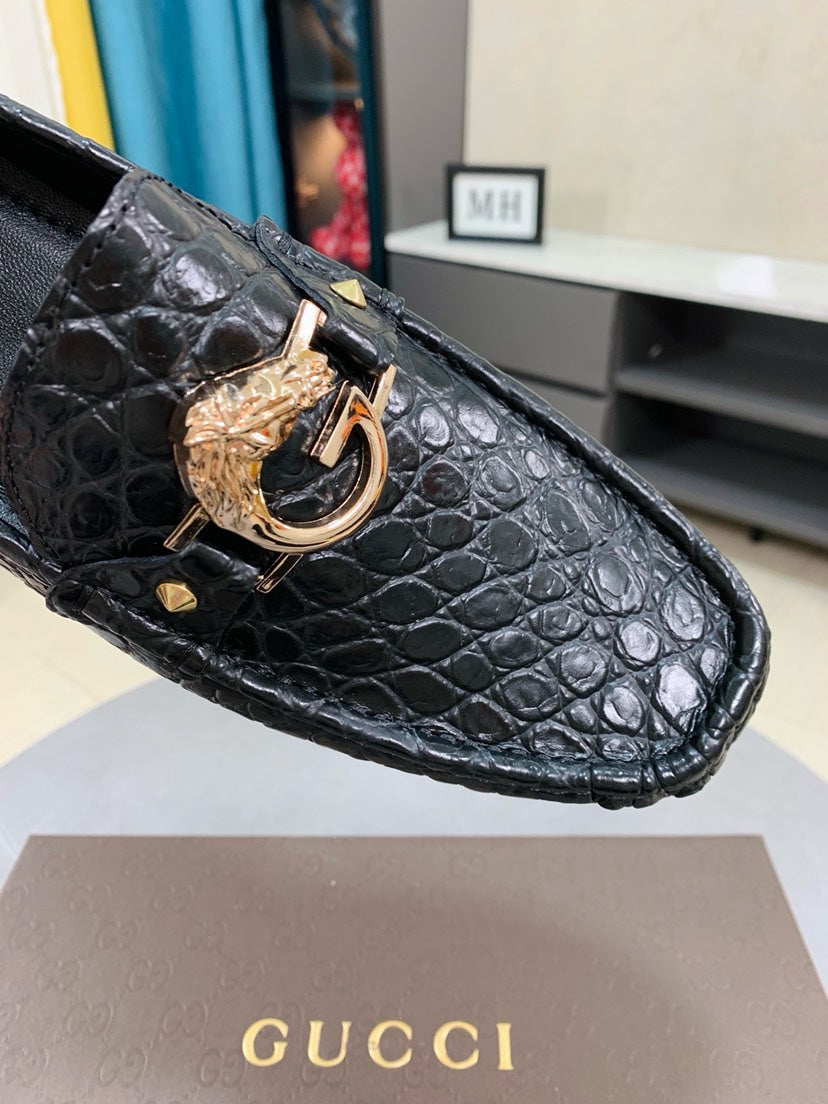 Gucci Men's Embossed Leather Driving Shoes