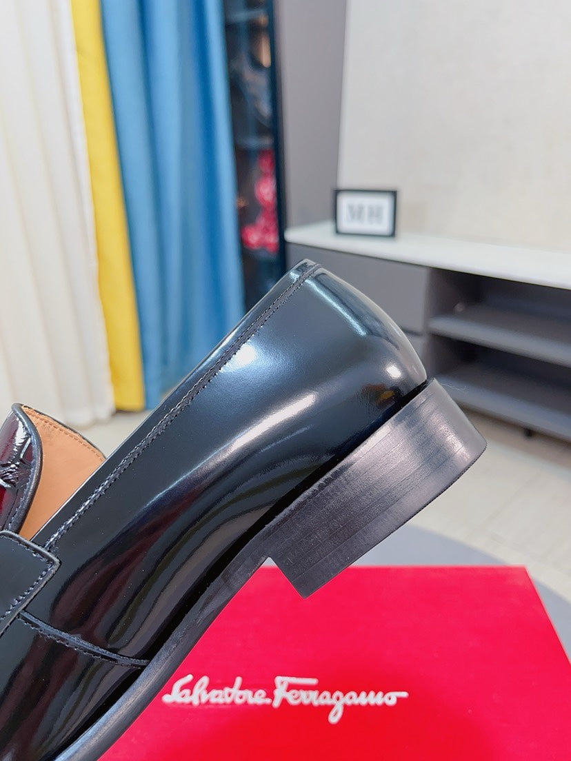 Ferragamo Top-Tier Men's Business Dress Shoes