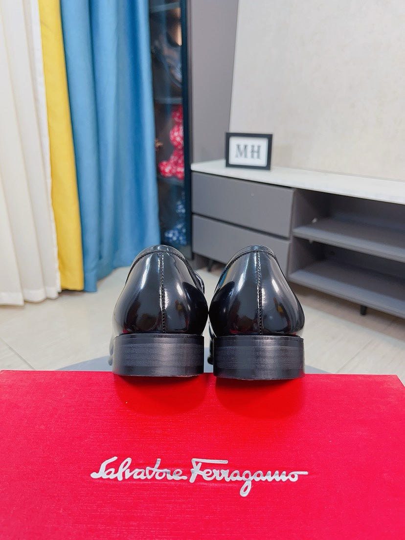 Ferragamo Top-Tier Men's Business Dress Shoes