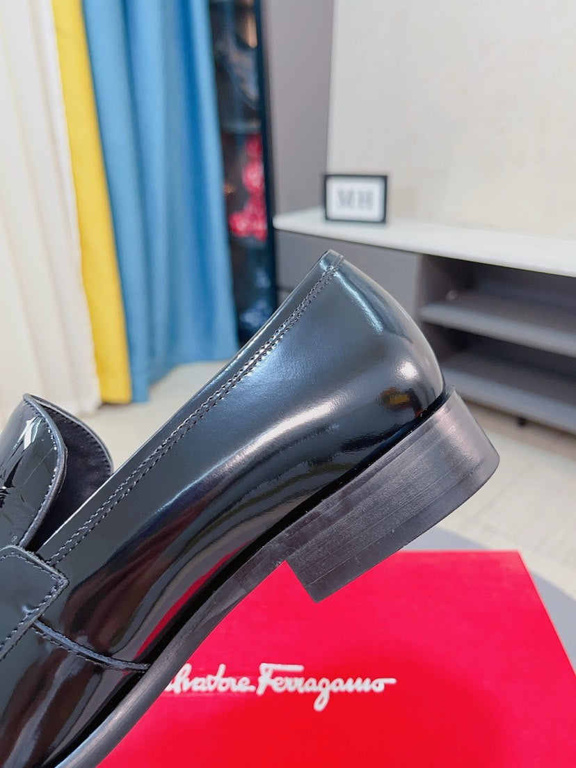 Ferragamo Top-Tier Men's Business Dress Shoes