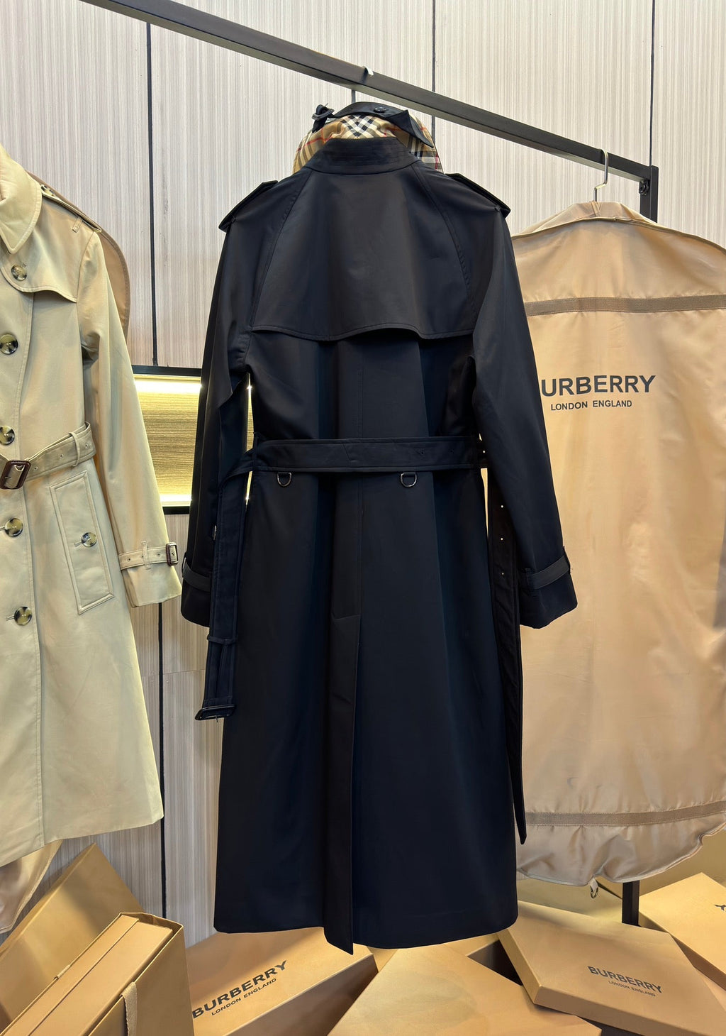 Burberry Heritage Long Trench Coat