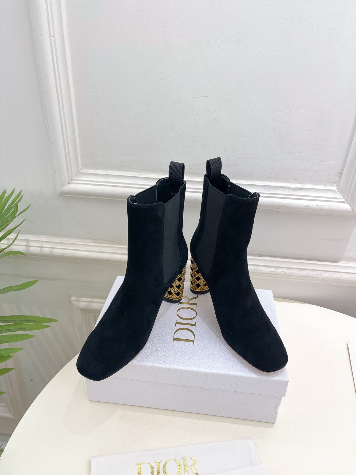 Dior Metallic Cannage Cylindrical Heel Chelsea Boots – 2024