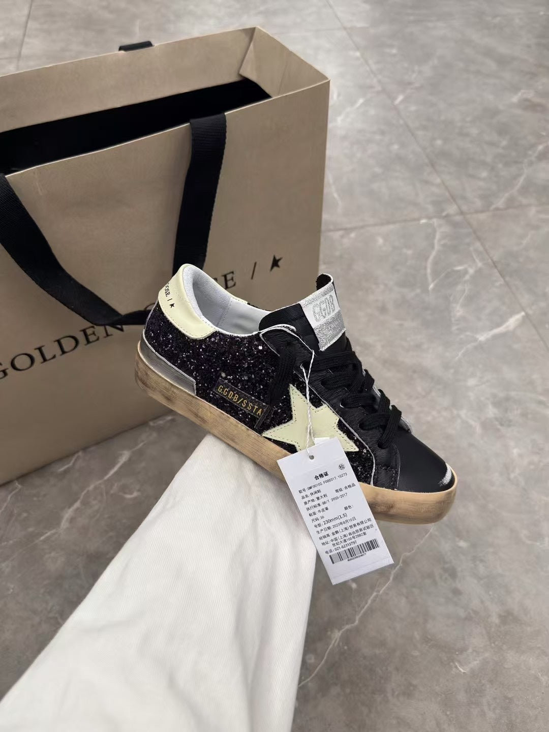 Golden Goose Superstar Distressed Sneakers – 2024 New Style