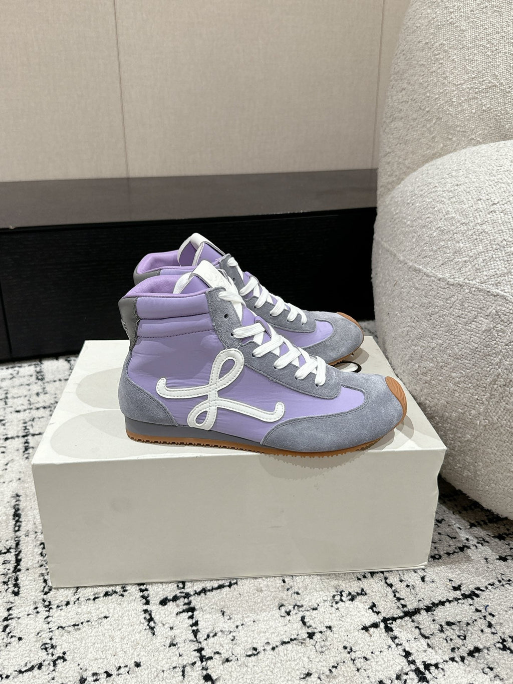 Loewe Flow Runner 2.0 Runway Sneakers – 25SS