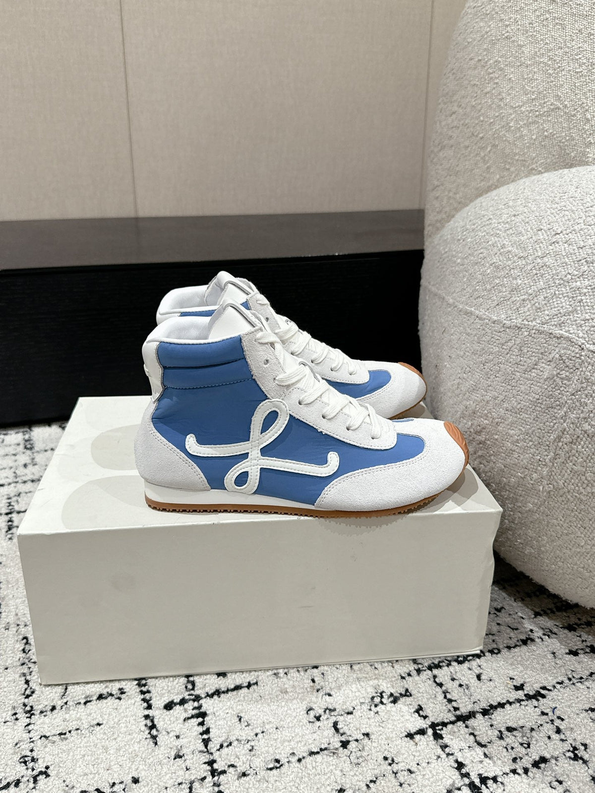 Loewe Flow Runner 2.0 Runway Sneakers – 25SS