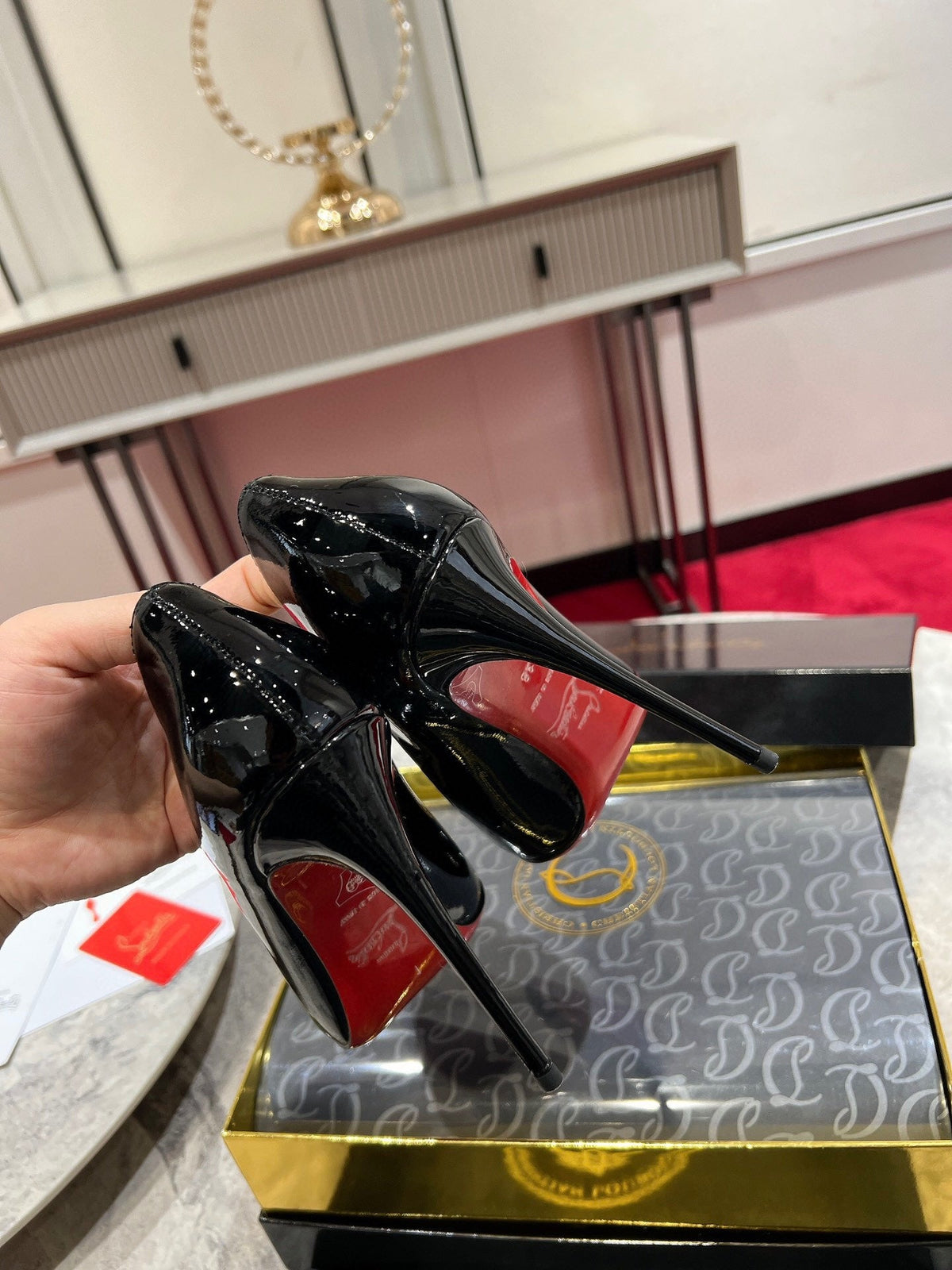 Christian Louboutin Classic Kate Patent Pumps