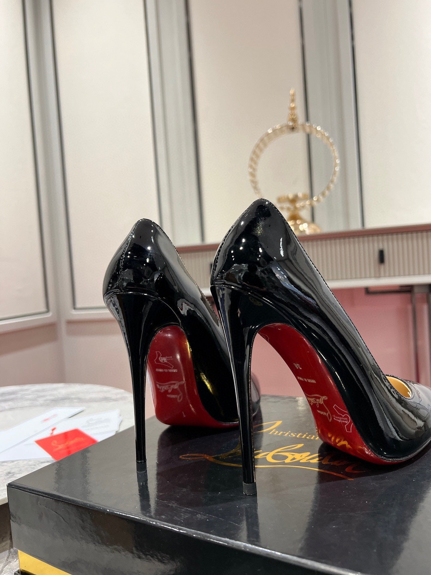 Christian Louboutin Classic Kate Patent Pumps