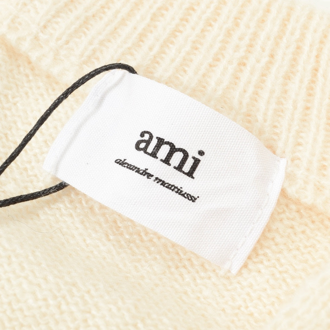 AMI Paris Holiday Limited Gold Heart Jacquard Cardigan – 24FW
