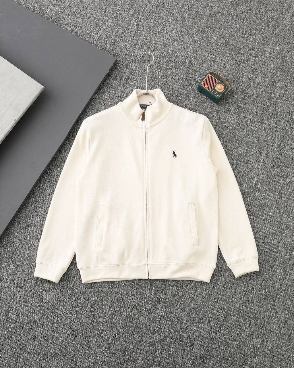 Ralph Lauren Old Money Full-Zip Sweatshirt – 25SS