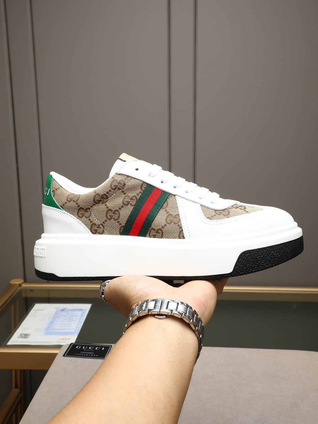 Gucci Men's Calfskin Fashion Loafers